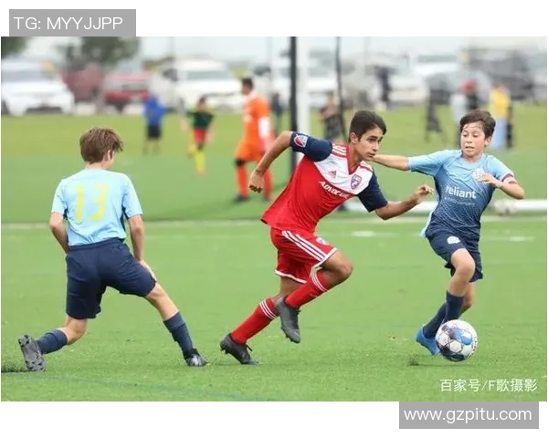 足球声优的魅力与挑战探索他们在足球文化中的独特角色与影响力